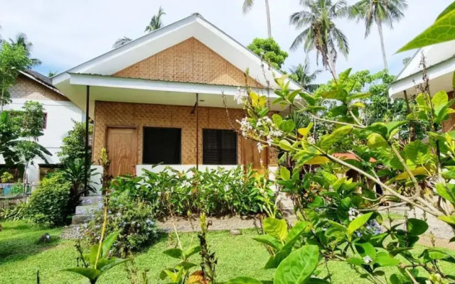 Bahandi Beach Lodge
