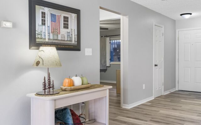 Ozark Escape at the Pointe