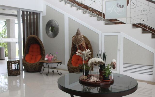 The Reef Hotel and Residences
