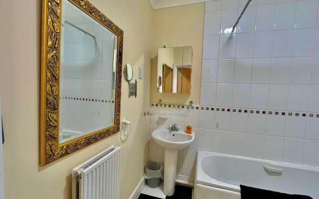 Cambridge Cozy Retreat - 1 Bed Apartment