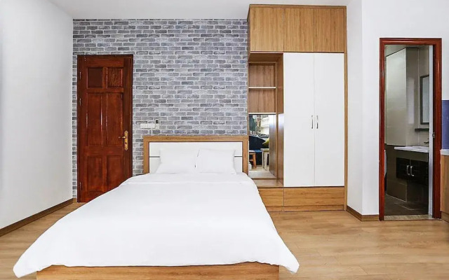 Amazing NYT Home Balcony Cozy Studio