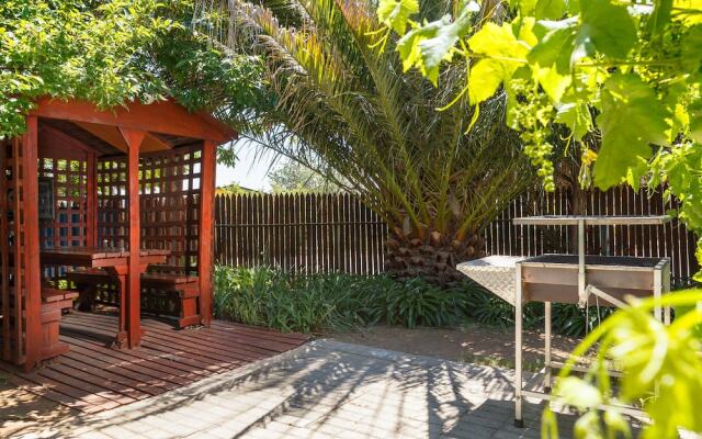 Gariep Dam SunRose Group of Guest Houses