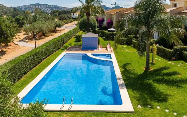 Charming 4-Bed Villa in Denia