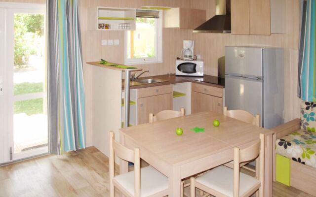 Holiday Home Le Mediterranée - AGL253