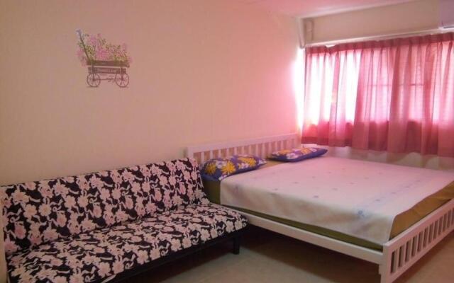 "room in Guest Room - Chan Kim Don Mueang Guest House, 550 Yards From Impact Muang Thong Thani"