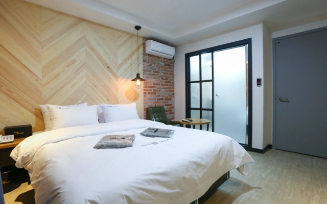 Wonju Two Days Hotel