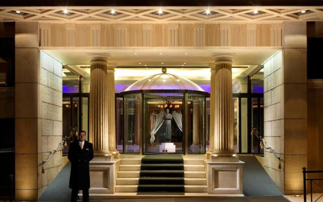 Отель Royal Olympic 