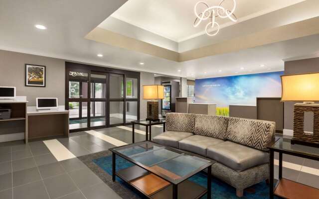 La Quinta Inn & Suites by Wyndham Dublin