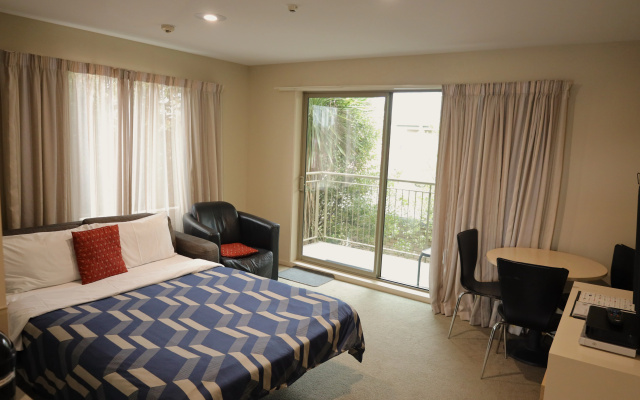 Tower Junction Motor Lodge – Guest Rooms – Christchurch