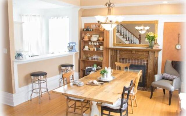 A Night at Rosehurst