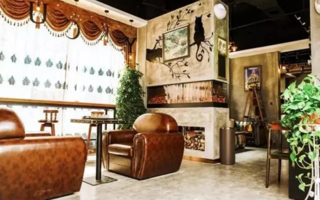 James Joyce Coffetel Xi'an Huaqingchi