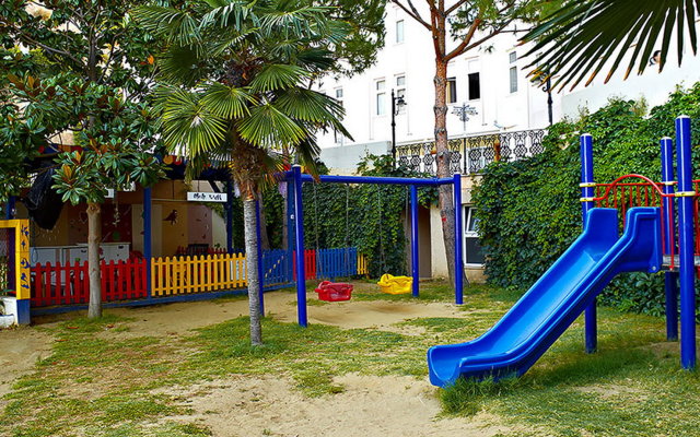 Ladonia Hotels Adakule