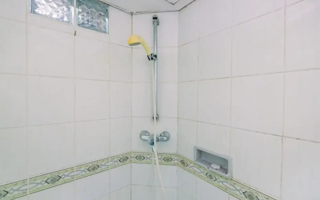 Homey and Spacious 3Br Kondominium Juanda Apartment