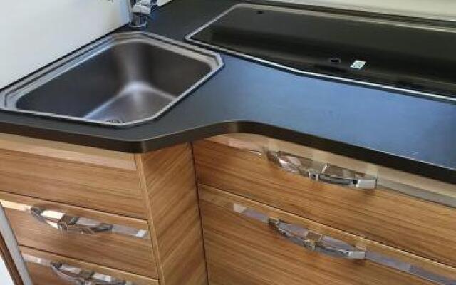 Camping-car de luxe dans le bois de Champia - Huy
