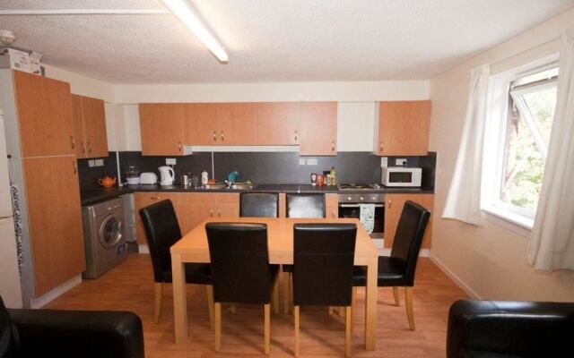 Destiny Student Meadow Court - Campus Accommodation