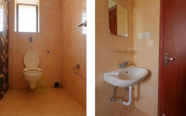 Fabhotel Amar Raj Inn