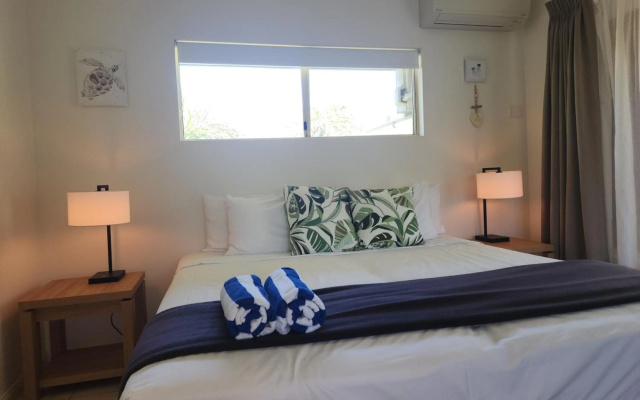 Central Plaza Port Douglas – Guest Rooms – Port Douglas