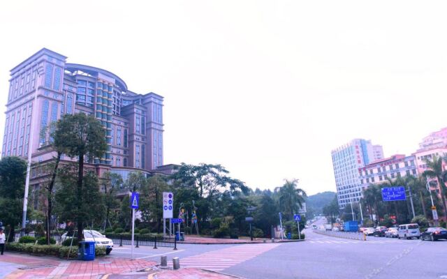 Vienna Hotel Shenzhen Dalang Clothing Base Branch