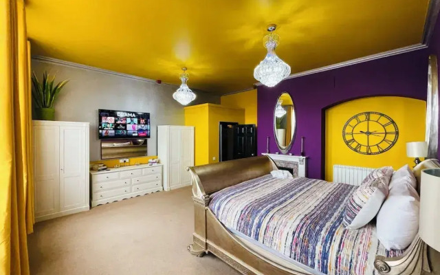 PHOENIX Apartments