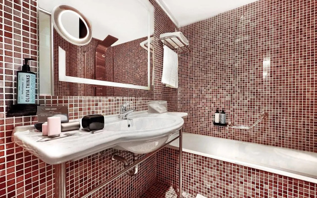 St. George Lycabettus Lifestyle Hotel