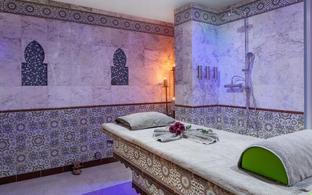 DoubleTree by Hilton Dubai Al Jadaf Hotel