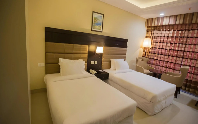 Royal Reve Hotel