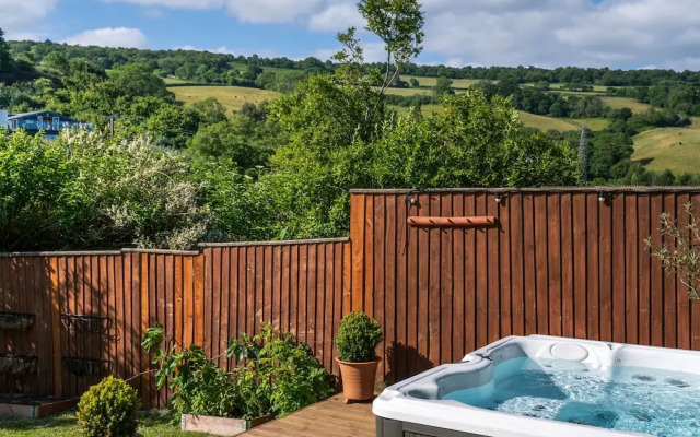 Haldon View in Bishopsteignton