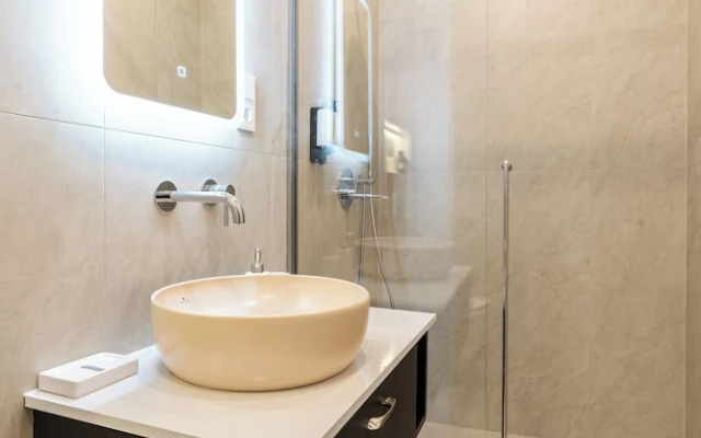 Oasis Luxe Boutique Suites by BQA