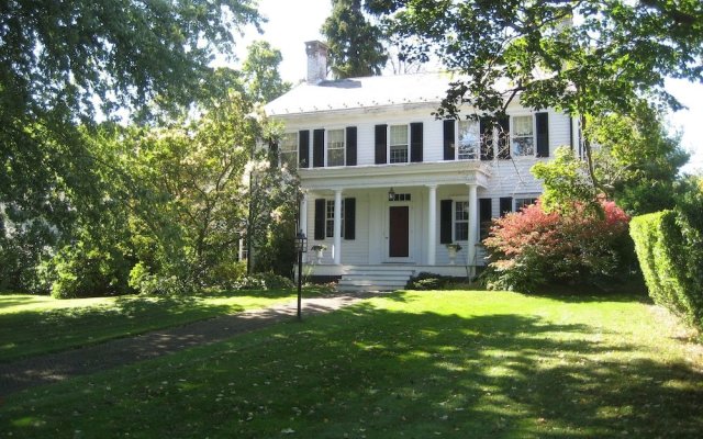 Millbrook Country House Bed & Breakfast