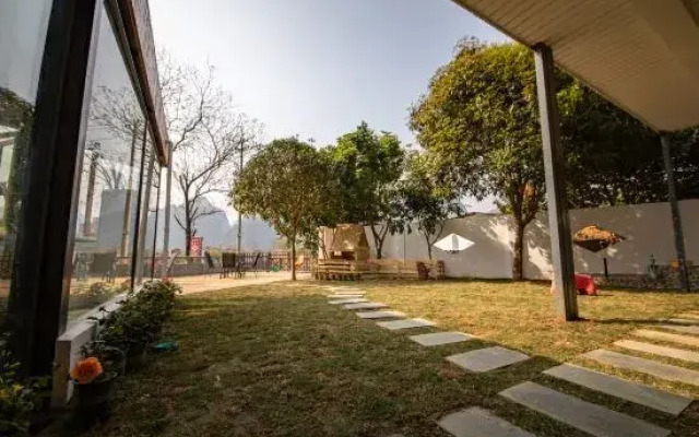 Yangshuo Shiyue Homestay (Yangshuo Yulonghe Scenic Area)