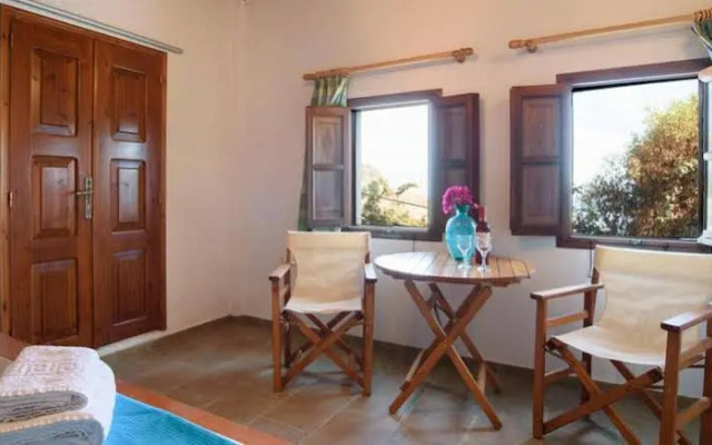 Meandros Villa & Studio