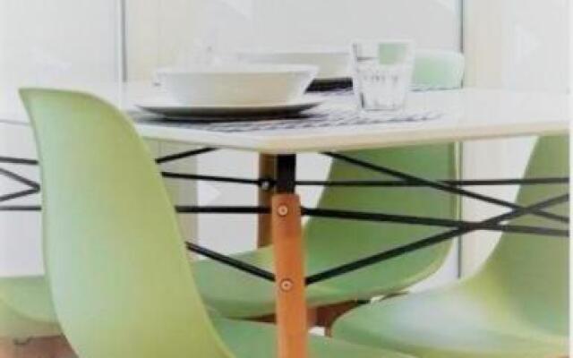 Coqueto apartamento nuevo en pleno centro de Algeciras BB