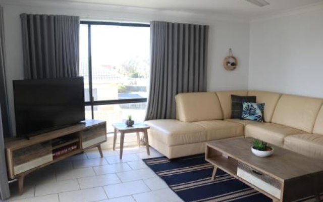 Hi Surf Unit 3, 92 Head St, Forster – Guest Rooms – Forster