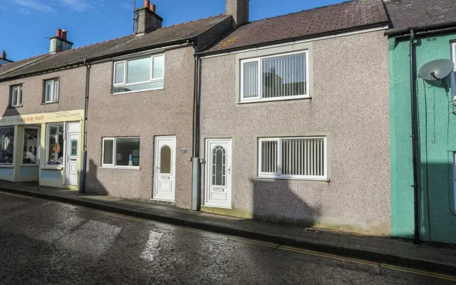 The Old Post Office 23 High Street