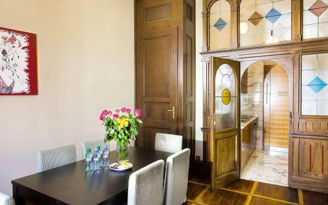 Art House Apartments by Adrez Living