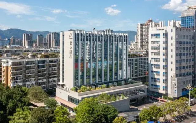 Atour Hotel, Doumen Metro Station, Hualin Road, Fuzhou
