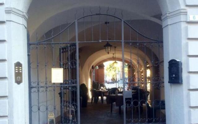 Villa Chiara Hotel