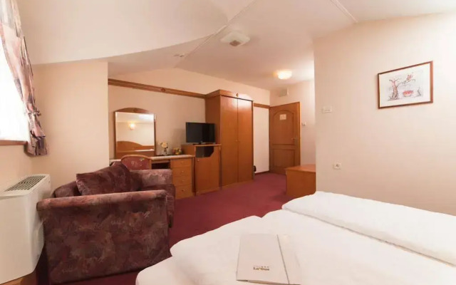 Hotel Lagus