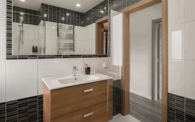 Breeze Apartment by Olala Homes