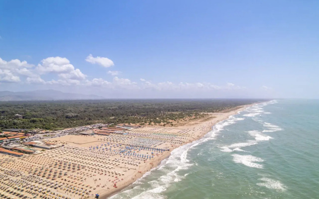 Club Del Sole Viareggio Family Collection