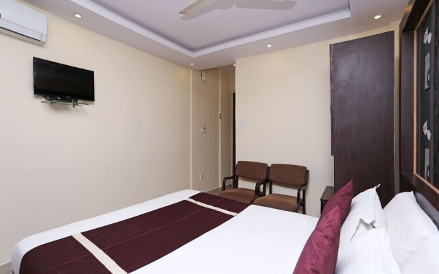 OYO 5586 Prakash Palace