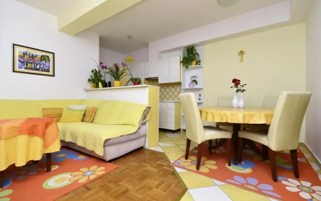 Apartmani Mira