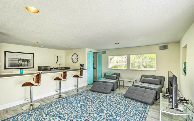 Tropical Waterfront Home: Central Location!