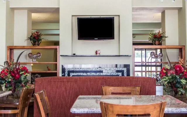 Comfort Inn And Suites Perry