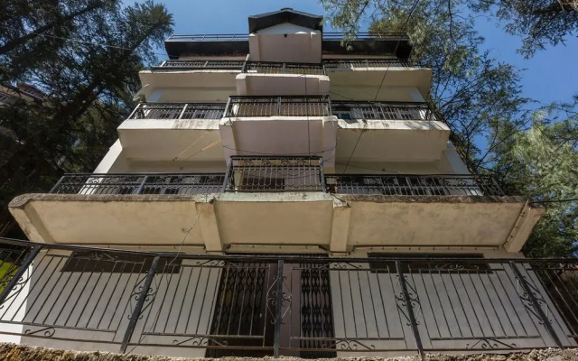 OYO 12430 Home 2BHKPine Tree Valley Chotta Shimla