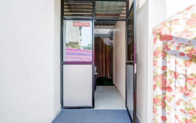 OYO Flagship 83065 Hotel Pritesh Avenue