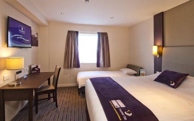 Premier Inn Exeter (M5 J29)