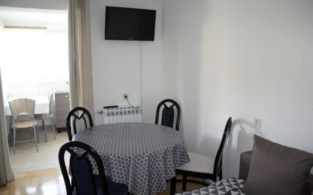 Apartment Vesna Komunela