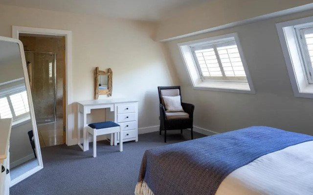 South Sands Hotel