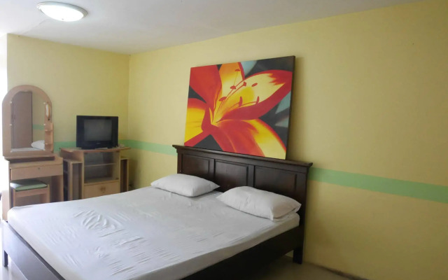 The Montana Lodge-Sathorn